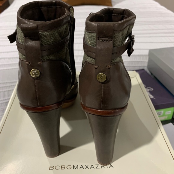 BCBG Platform Booties - Picture 3 of 4